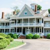 Historic Kent Manor Inn